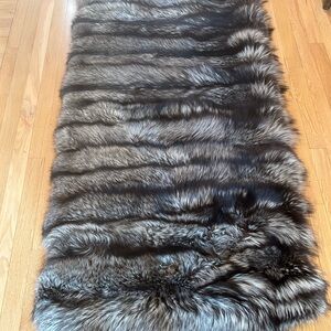 Luxurious Fox Fur Sleigh Blanket